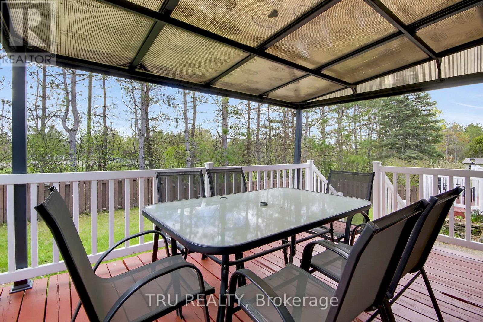 7038 Shields Drive, Ottawa, ON - Outdoor With Deck Patio Veranda With Exterior