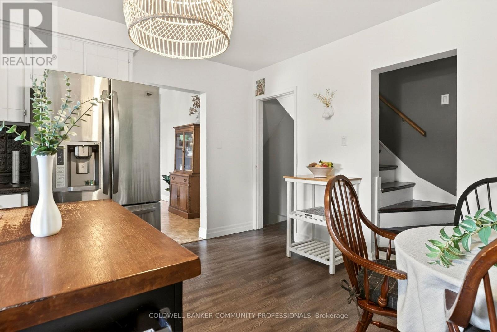 181 Simcoe Street E, Hamilton, ON - Indoor Photo Showing Dining Room