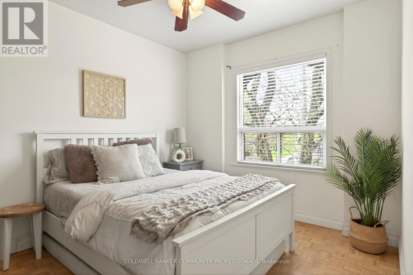 181 Simcoe Street E, Hamilton, ON - Indoor Photo Showing Bedroom