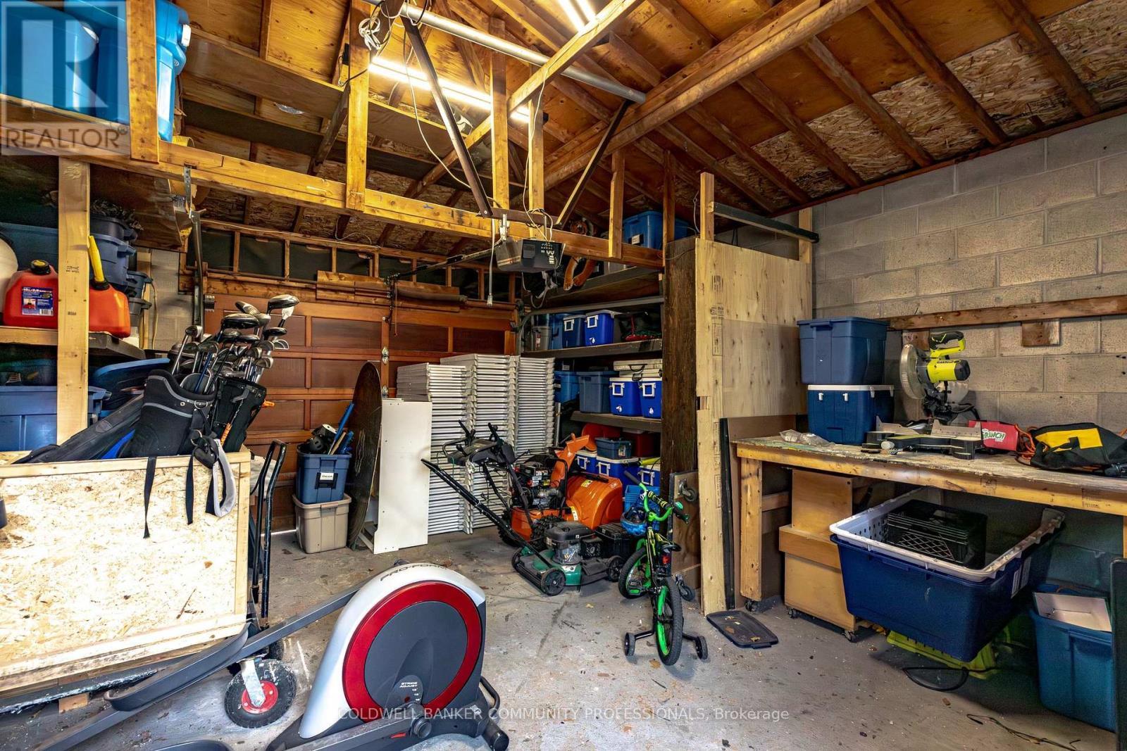 181 Simcoe Street E, Hamilton, ON - Indoor