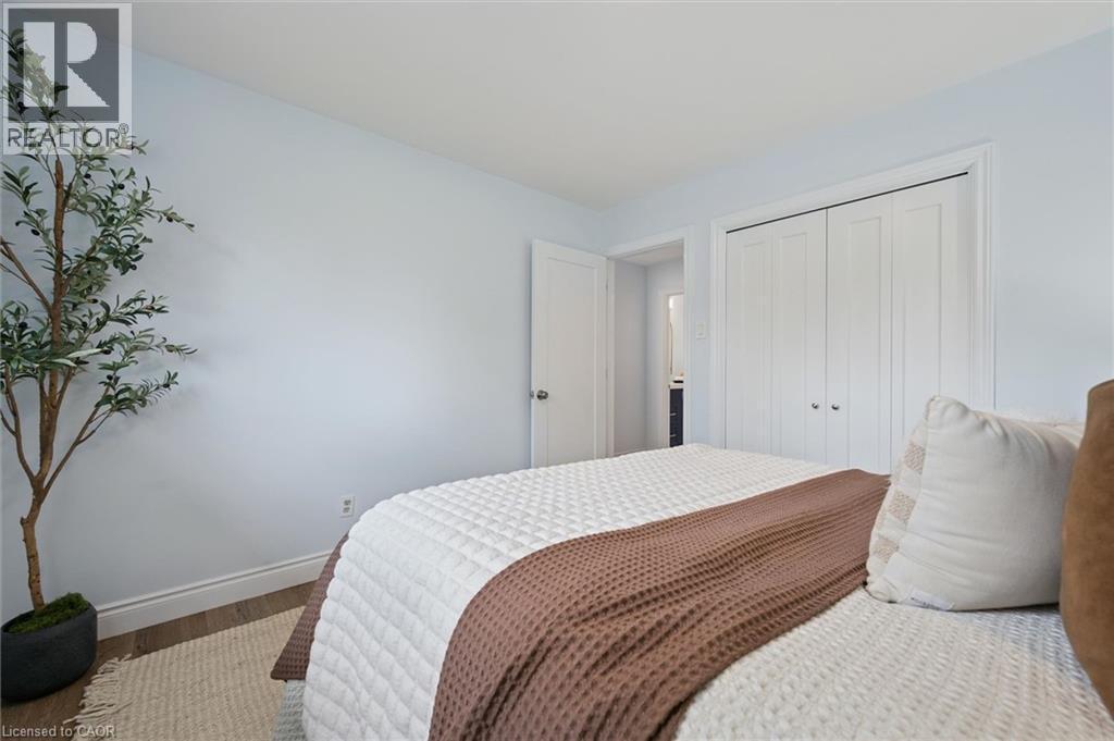 176 Woodville Place, Waterloo, ON - Indoor Photo Showing Bedroom