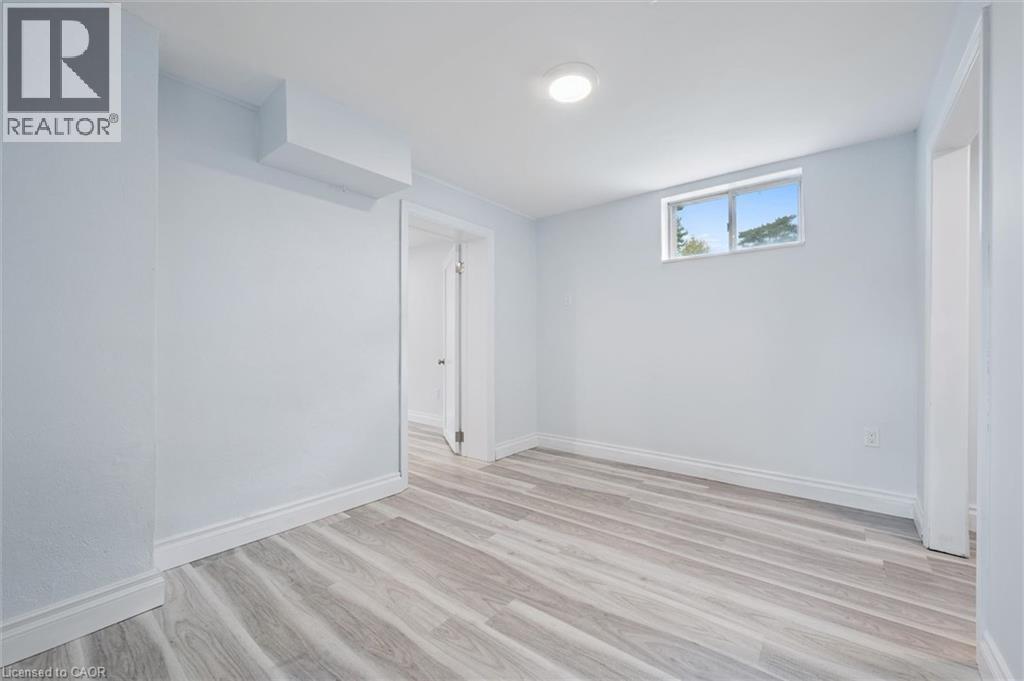 176 Woodville Place, Waterloo, ON - Indoor Photo Showing Other Room