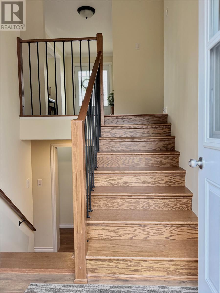 17 Second Avenue, Pasadena, NL - Indoor Photo Showing Other Room