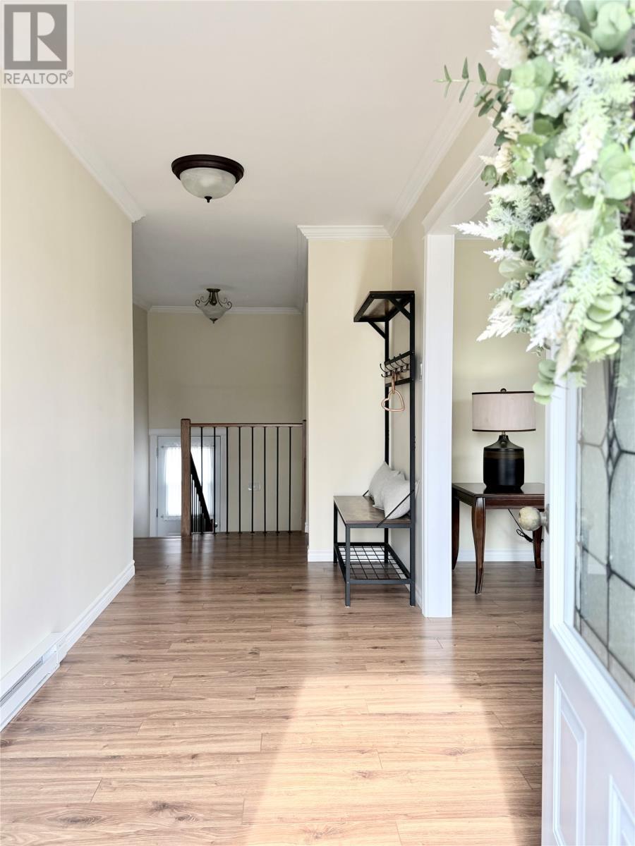 17 Second Avenue, Pasadena, NL - Indoor Photo Showing Other Room
