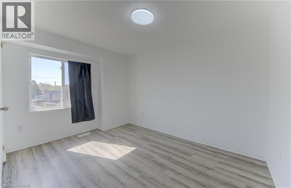 142 York Road Unit# 9, Guelph, ON - Indoor Photo Showing Other Room