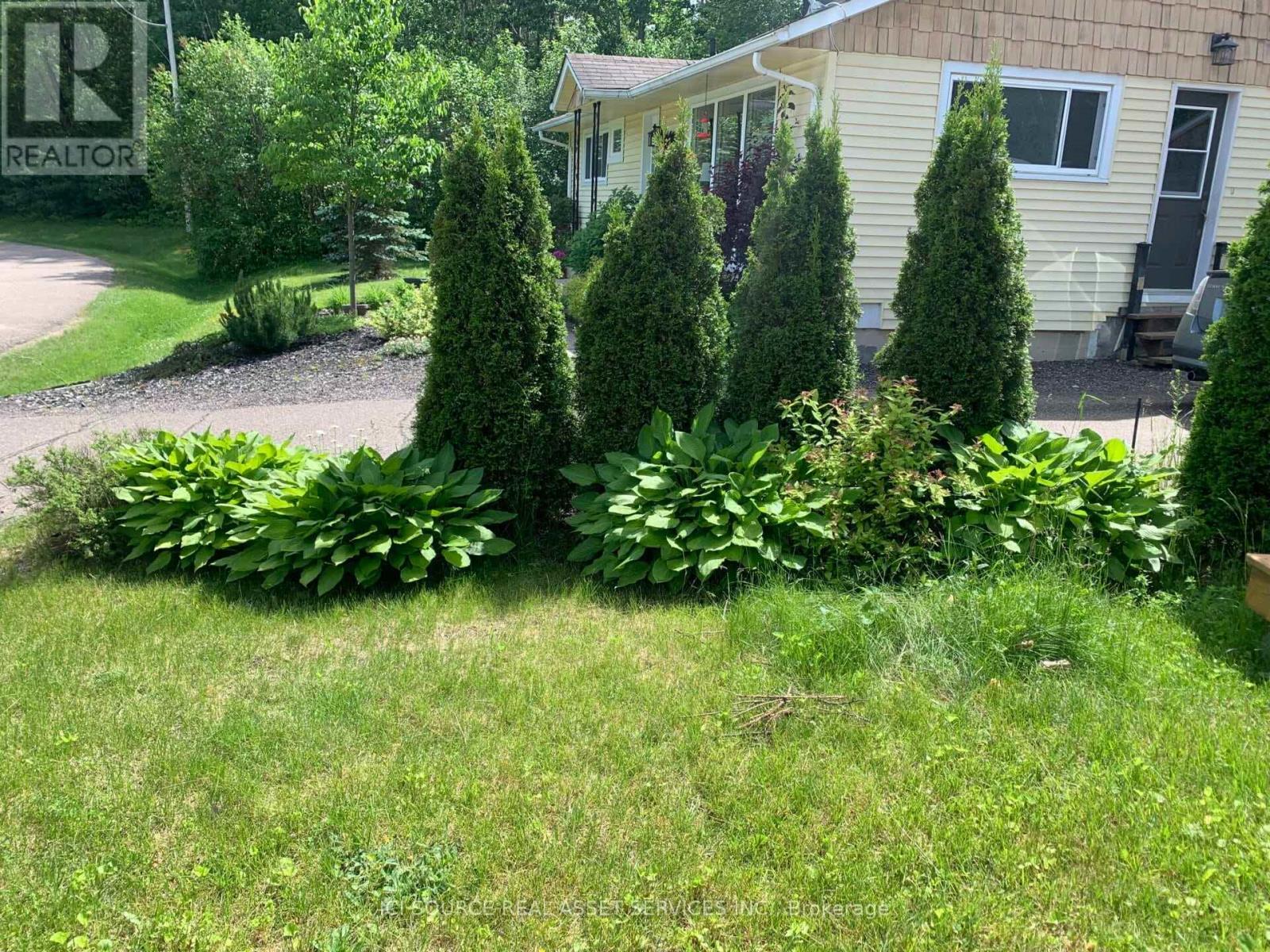4 Kelvin Crescent, Deep River, ON - Outdoor