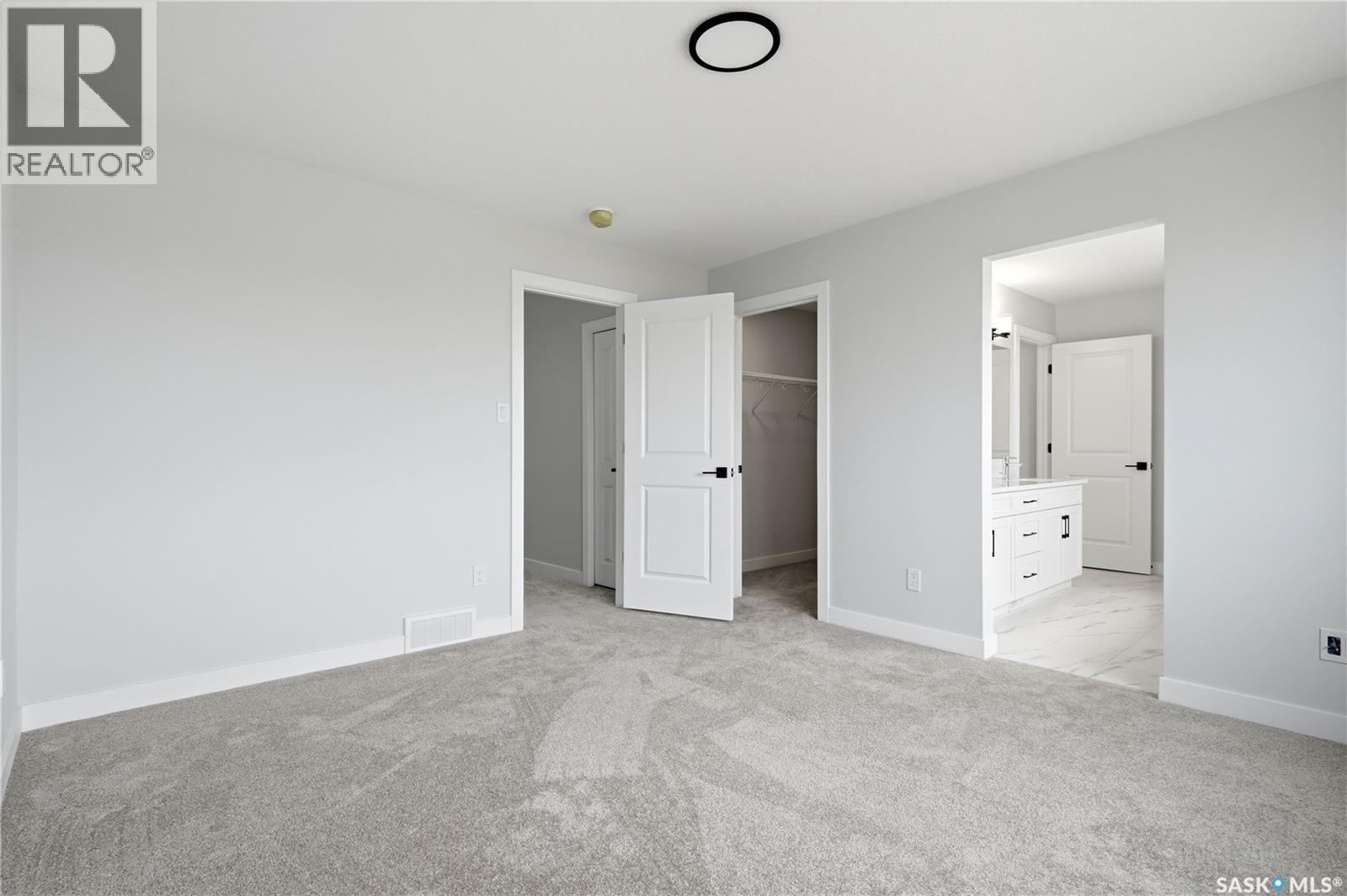 3180 Favel Drive, Regina, SK - Indoor Photo Showing Other Room