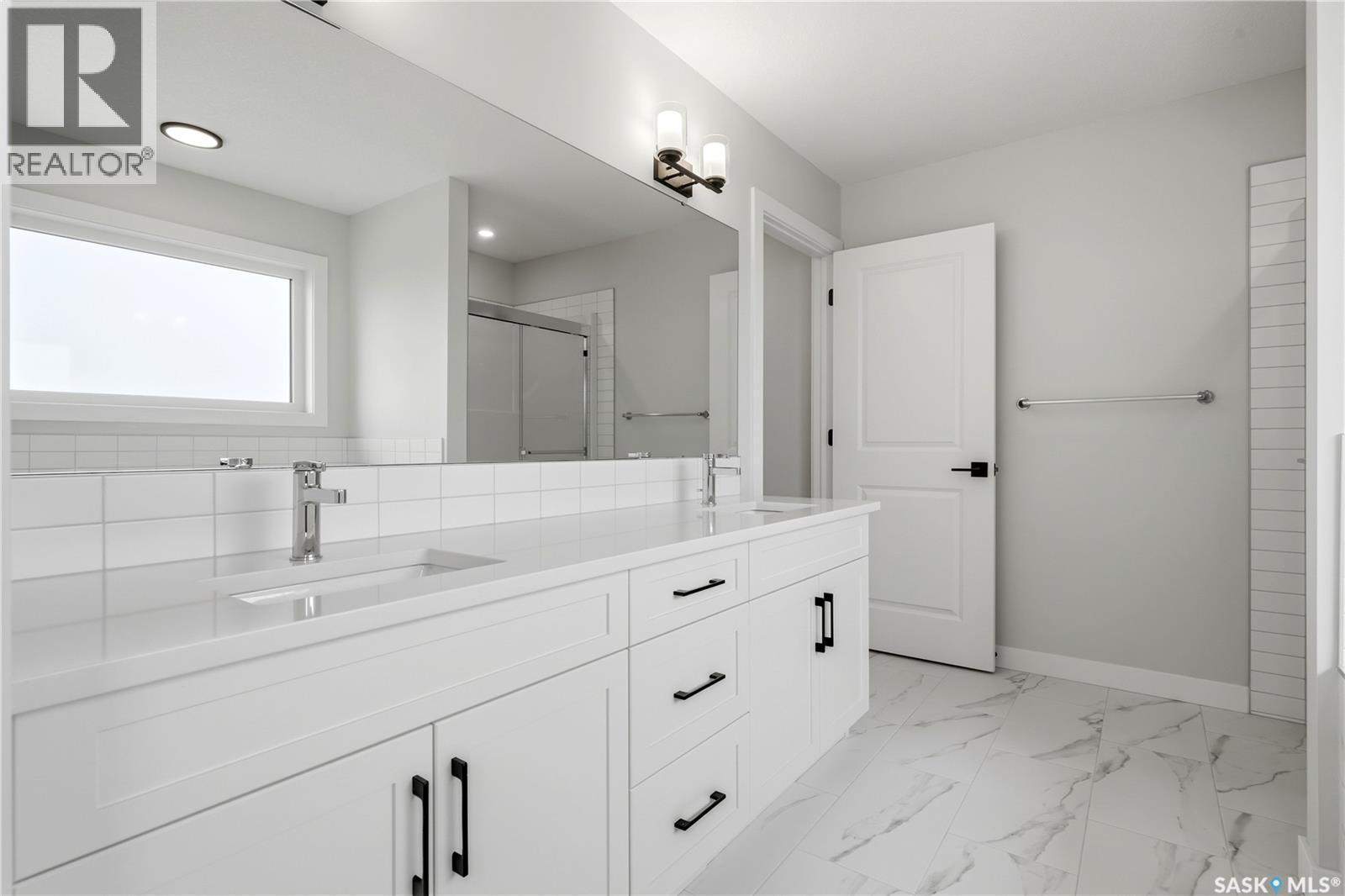 3180 Favel Drive, Regina, SK - Indoor Photo Showing Bathroom