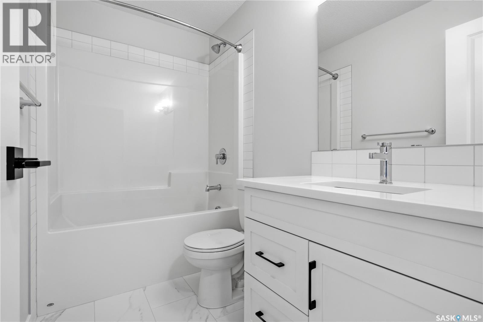 3180 Favel Drive, Regina, SK - Indoor Photo Showing Bathroom