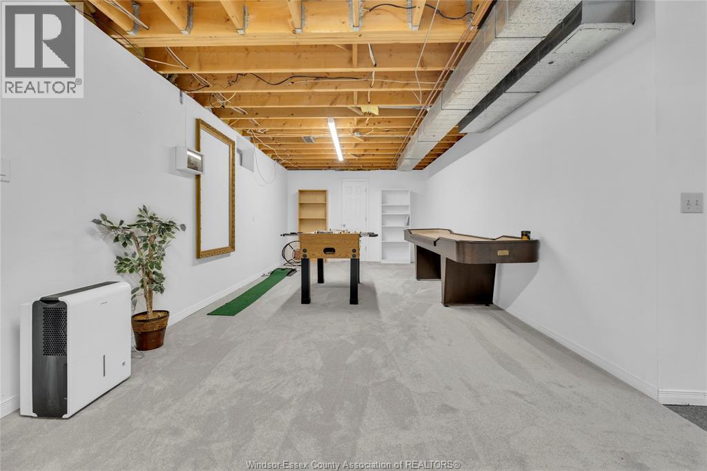 2048 Eugeni, Tecumseh, ON - Indoor Photo Showing Other Room
