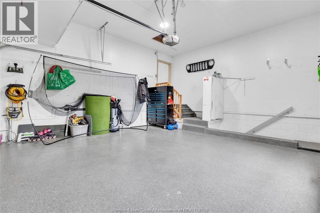 2048 Eugeni, Tecumseh, ON - Indoor Photo Showing Other Room