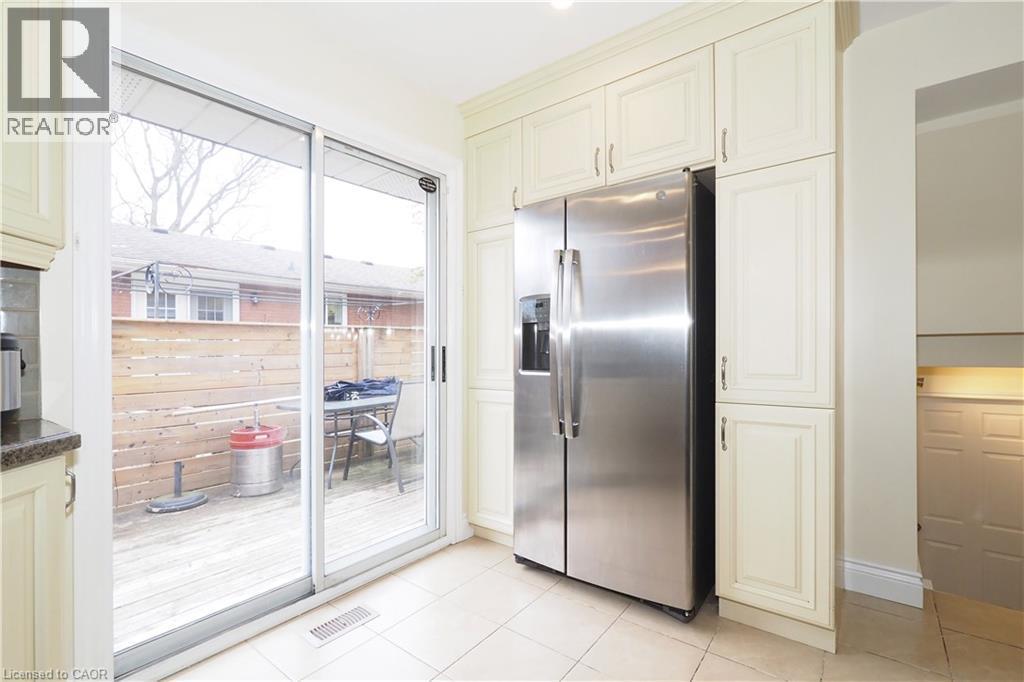 163 Pinegrove Crescent, Waterloo, ON - Indoor
