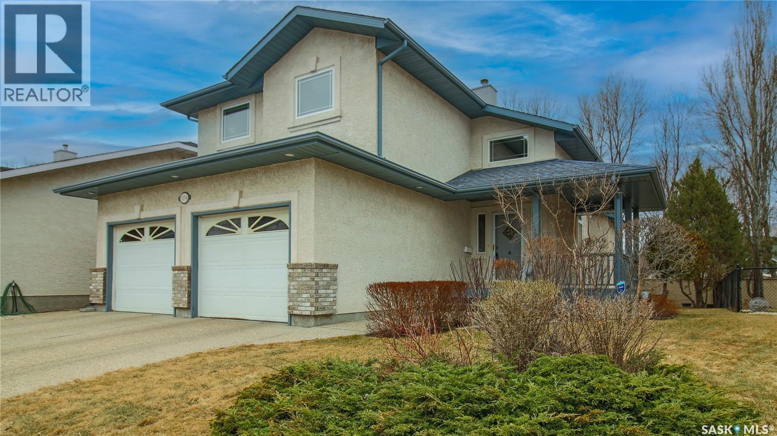 3254 Peyson Bay E, Regina, SK - Outdoor