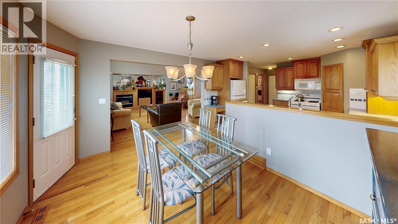 3254 Peyson Bay E, Regina, SK - Indoor