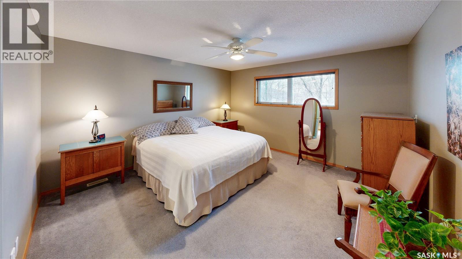 3254 Peyson Bay E, Regina, SK - Indoor Photo Showing Bedroom