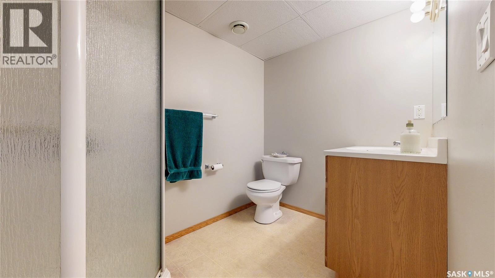 3254 Peyson Bay E, Regina, SK - Indoor Photo Showing Bathroom