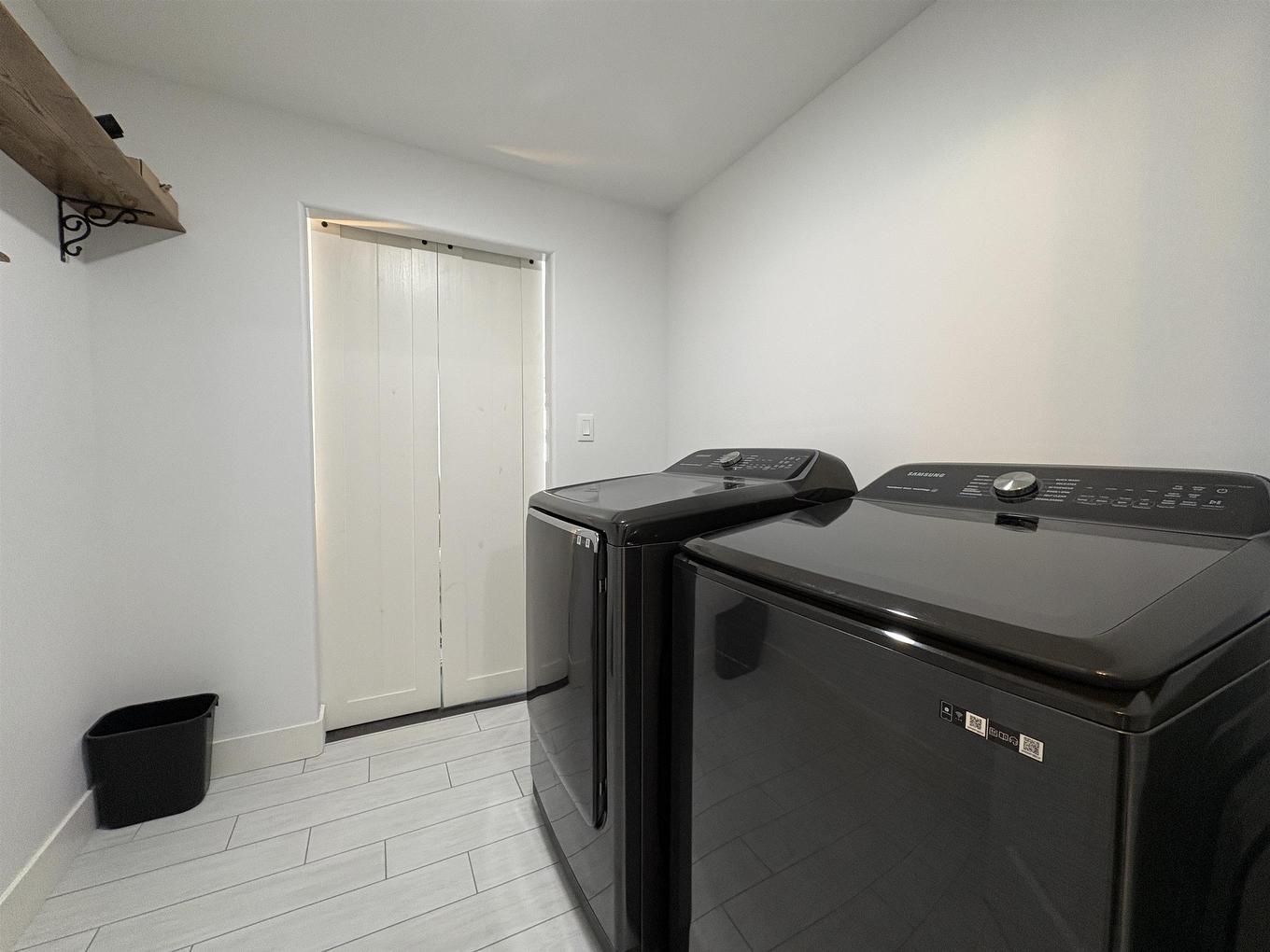1026 Third Street E, Fort Frances, ON - Indoor Photo Showing Laundry Room
