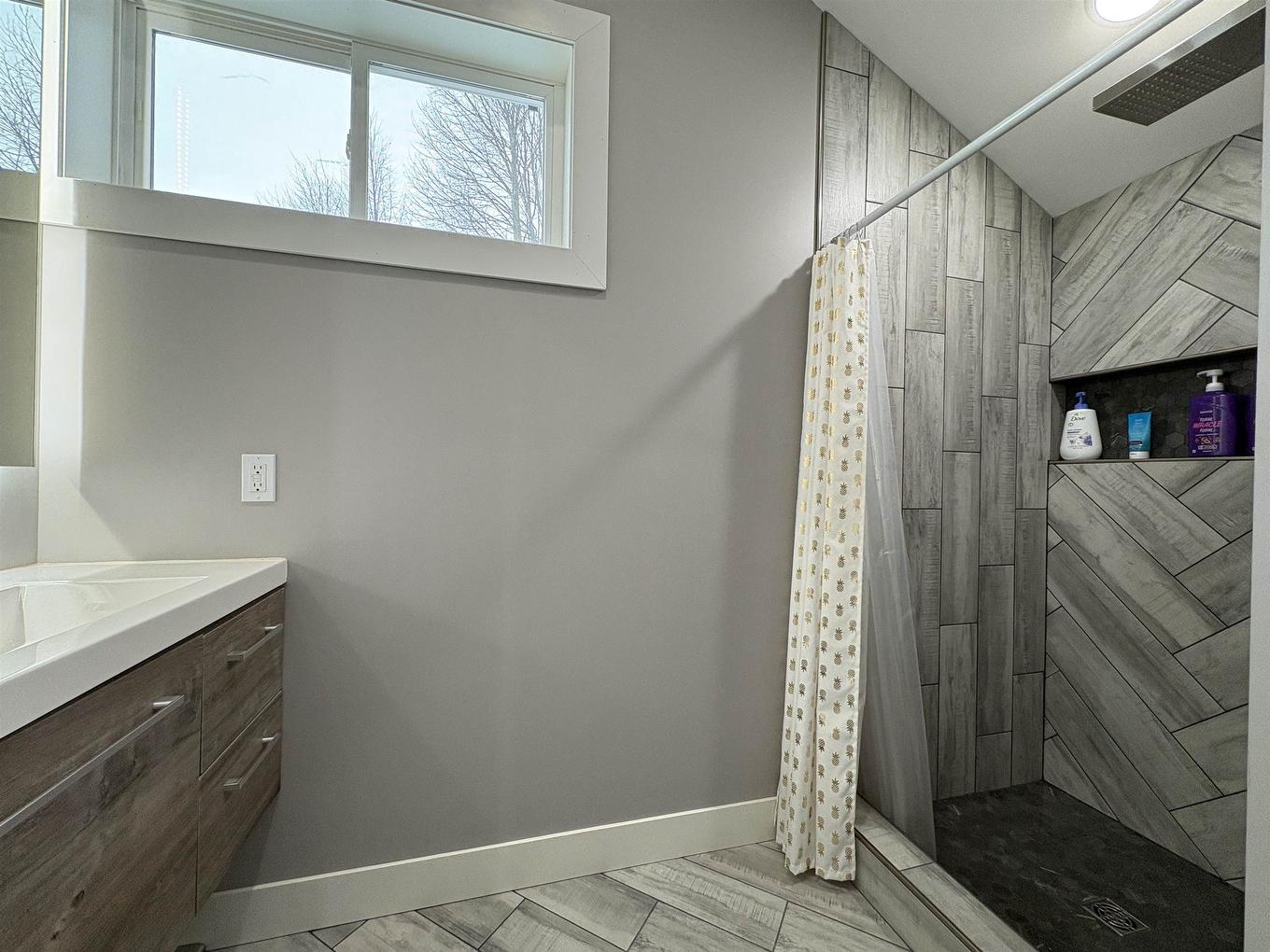 1026 Third Street E, Fort Frances, ON - Indoor