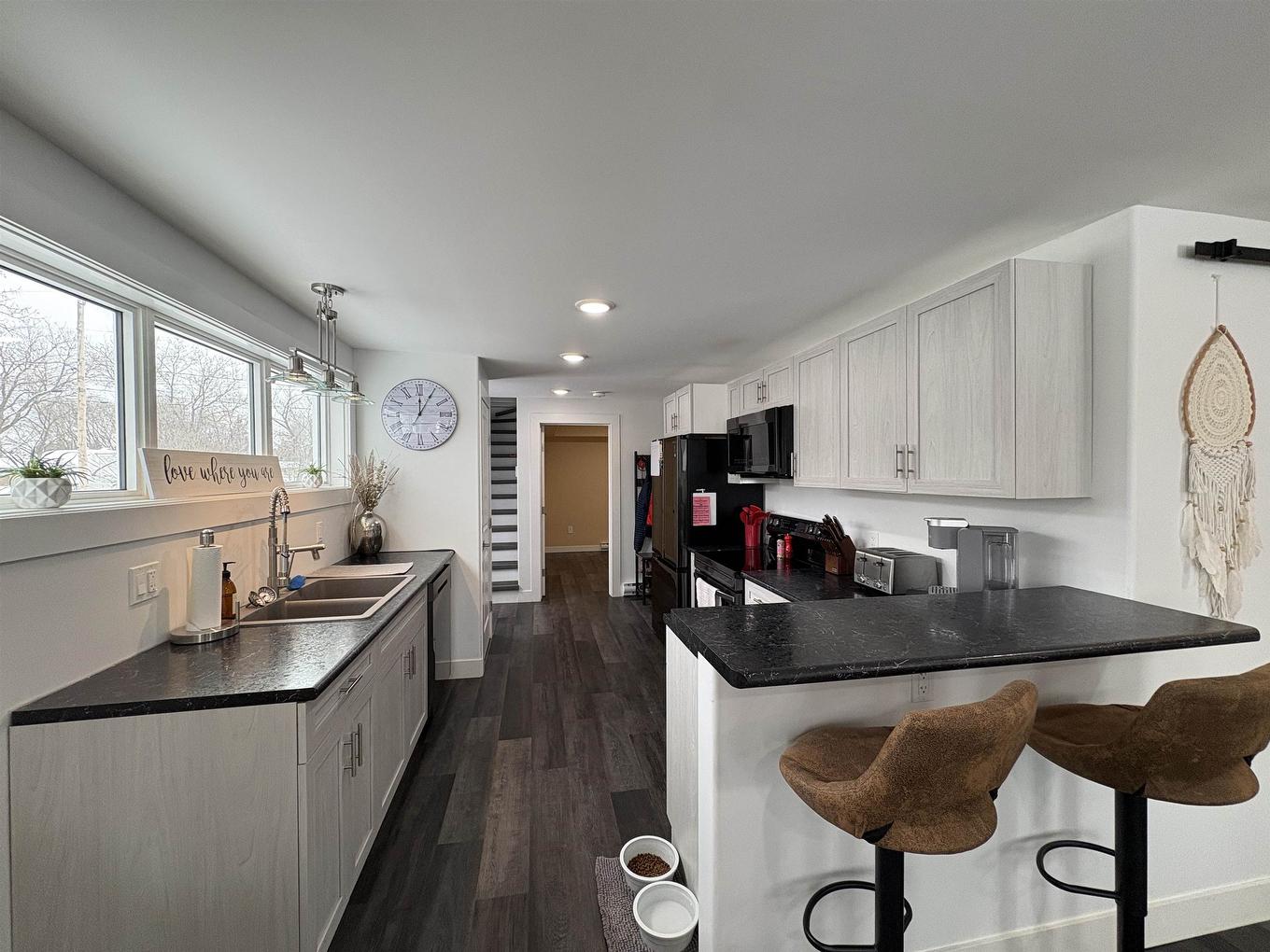1026 Third Street E, Fort Frances, ON - Indoor Photo Showing Kitchen