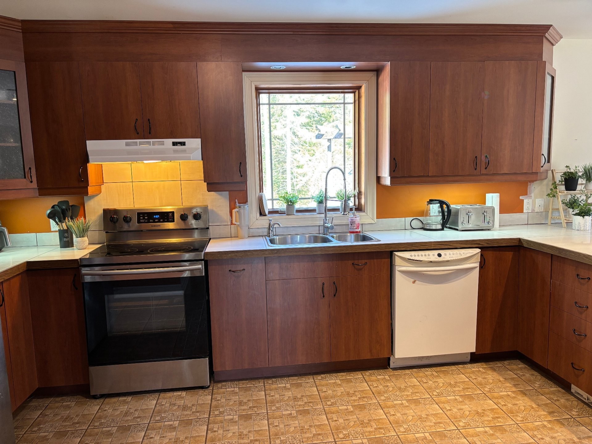 Kitchen - 850 21E Rue, Saint-Côme, QC - Indoor Photo Showing Kitchen With Double Sink