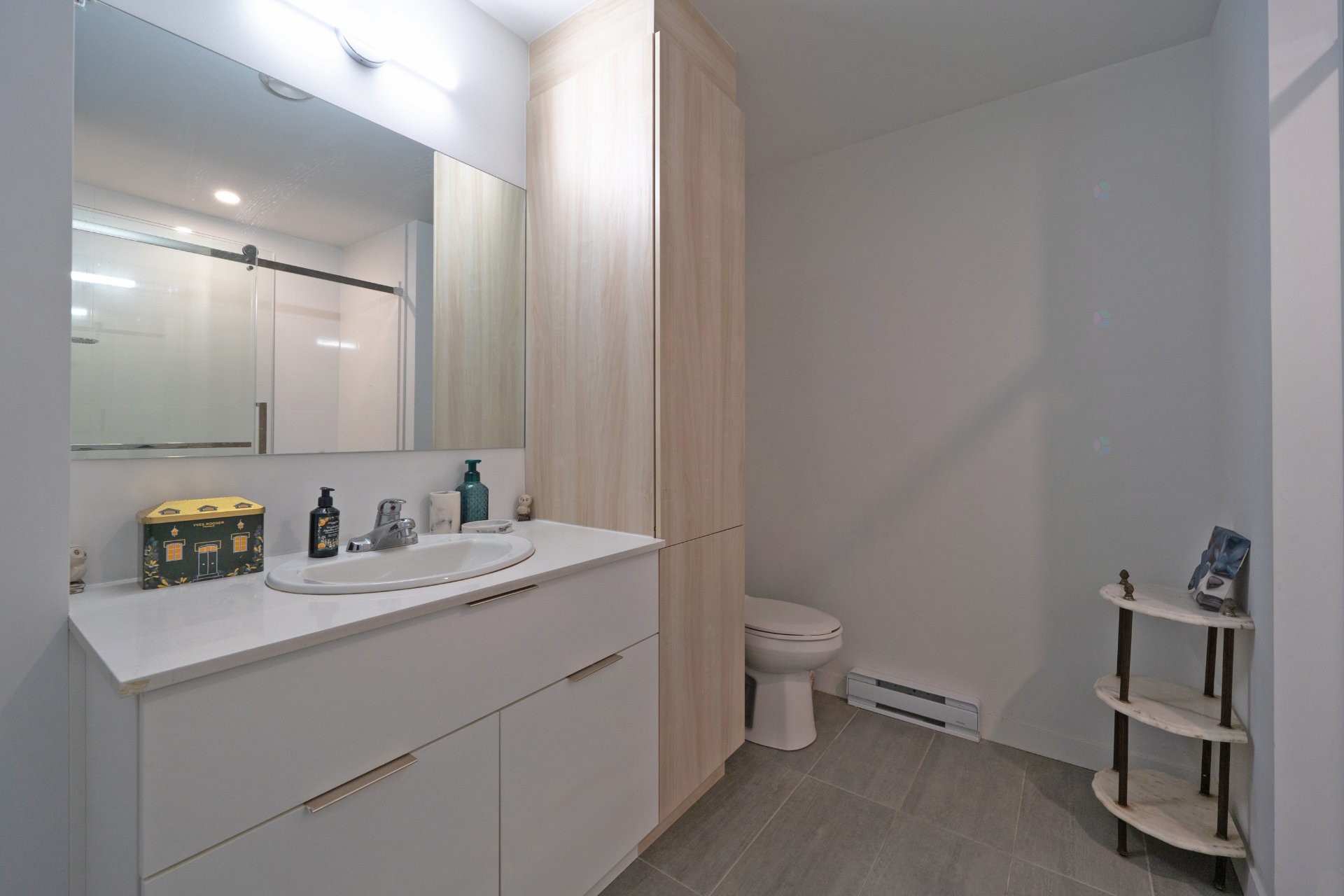 Bathroom - 107-5200 Boul. Henri-Bourassa O., Montréal (Saint-Laurent), QC - Indoor Photo Showing Bathroom