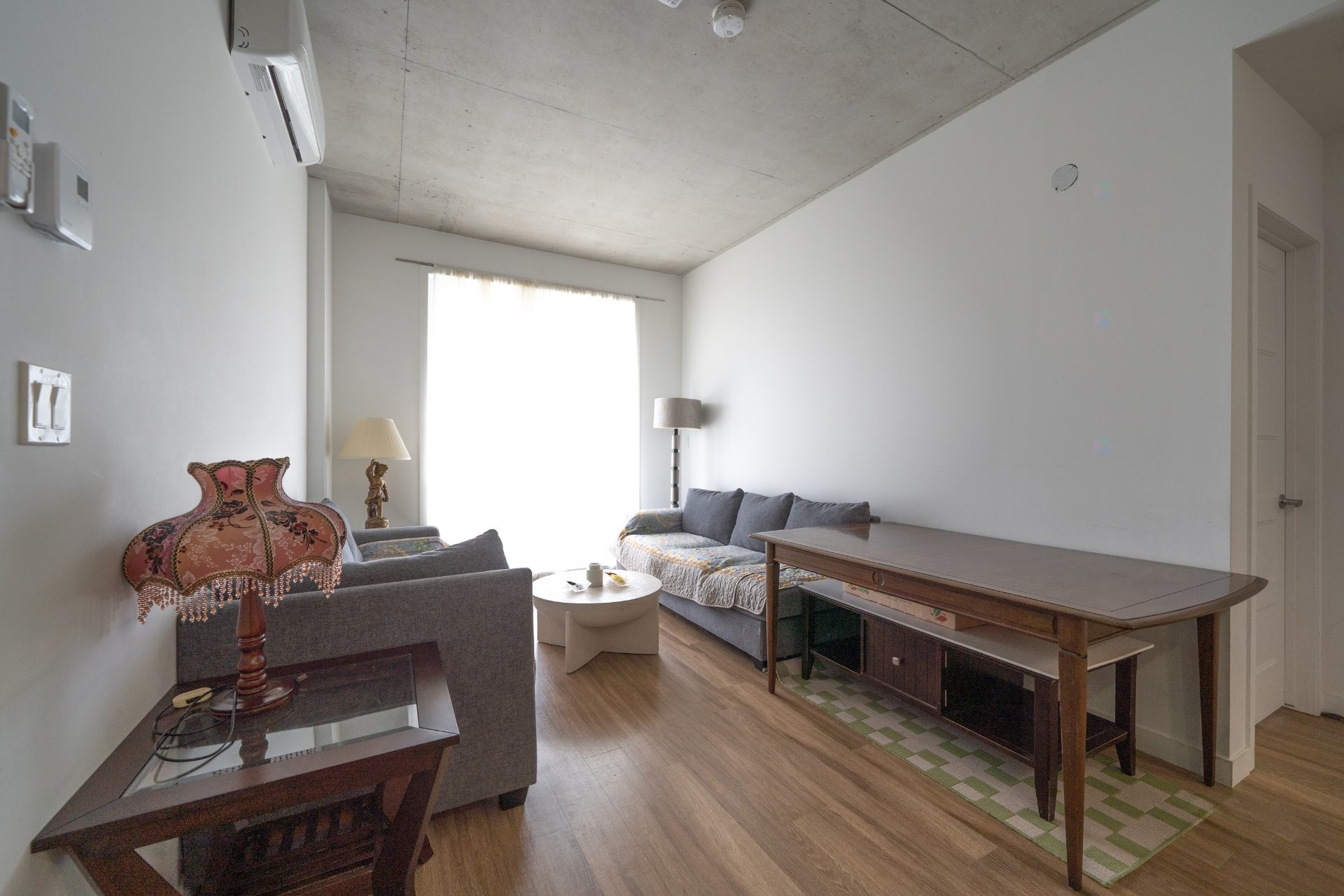 Living Room - 107-5200 Boul. Henri-Bourassa O., Montréal (Saint-Laurent), QC - Indoor