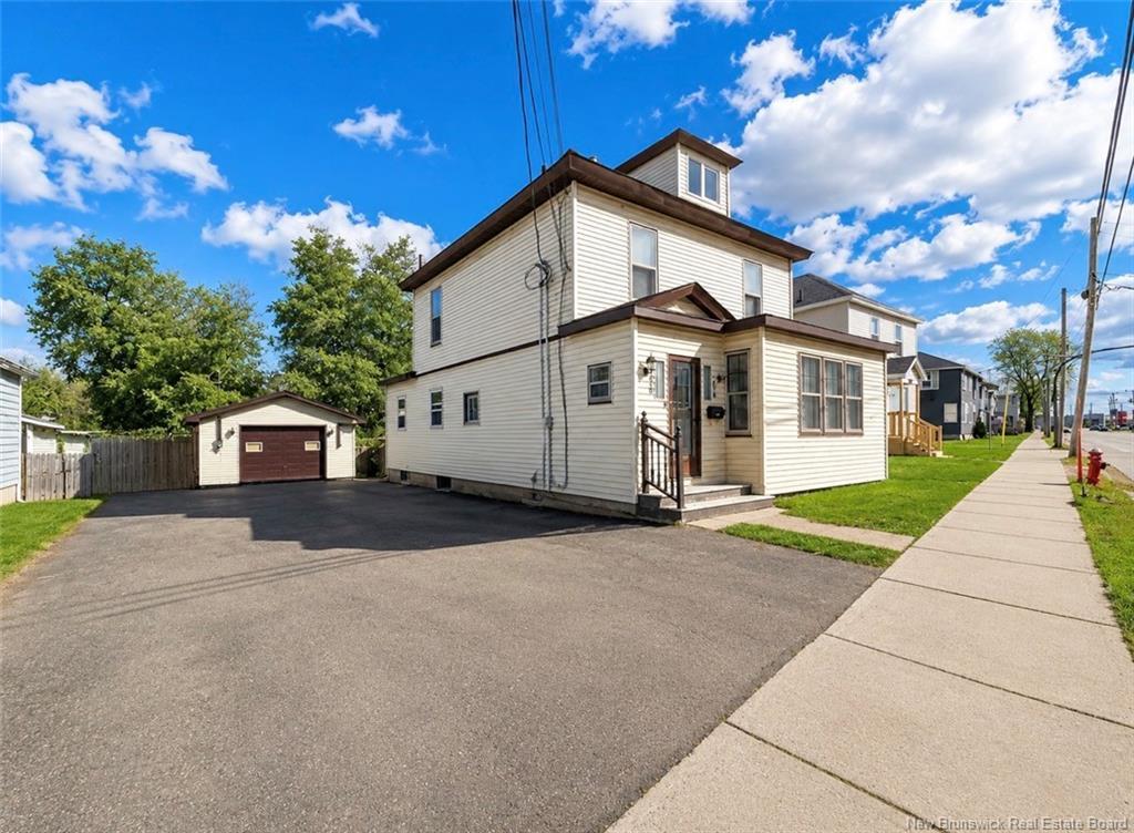 1658-1660 Main St, Moncton, NB