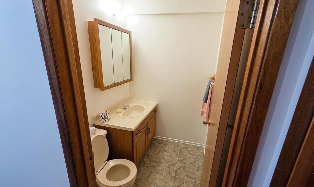 227 Transmitter Road, Kenora, ON - Indoor Photo Showing Bathroom