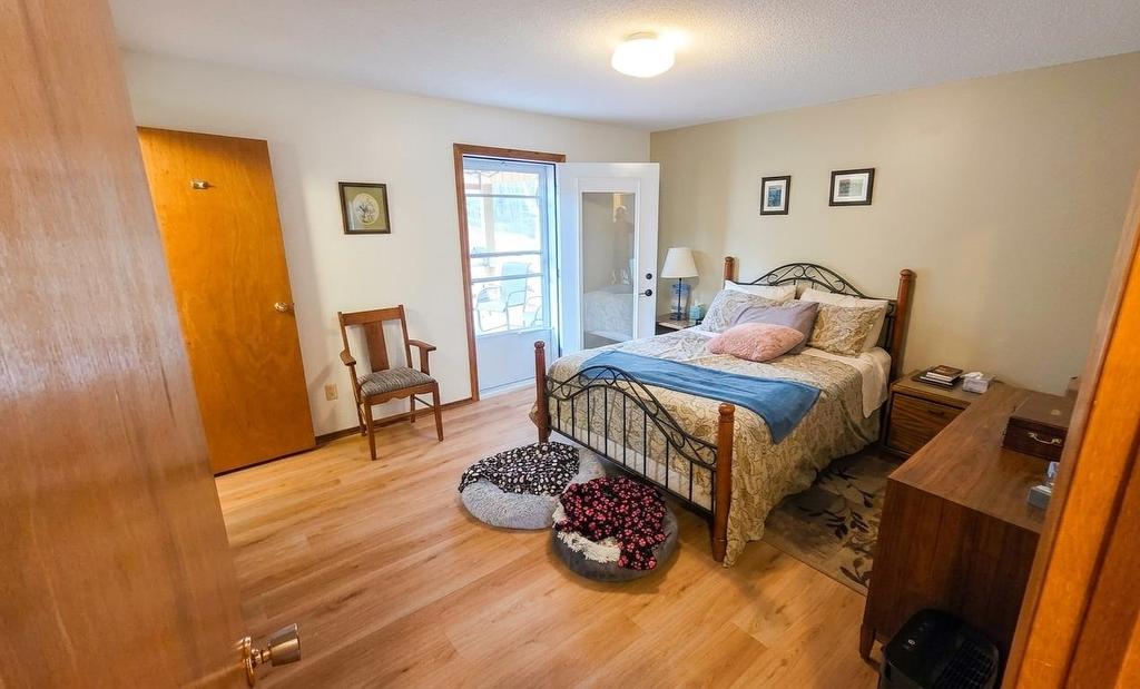 227 Transmitter Road, Kenora, ON - Indoor Photo Showing Bedroom