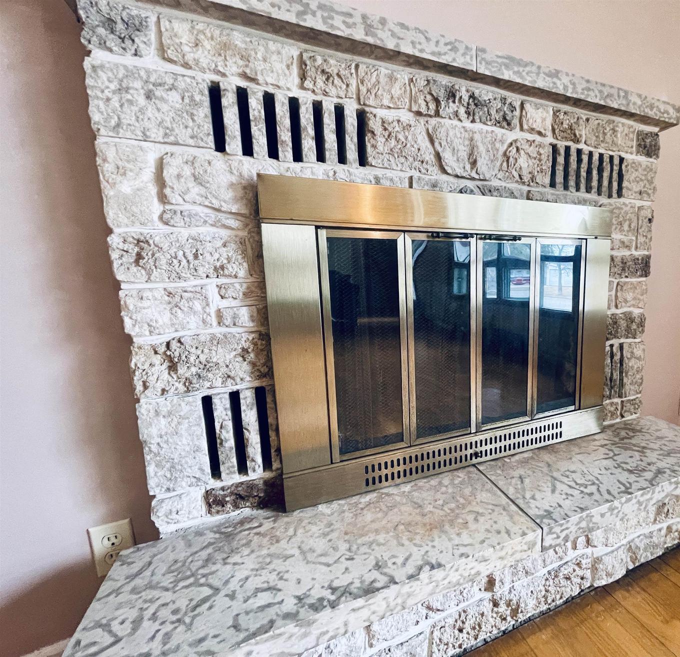 45 Dingwall Parkway, Dryden, ON - Indoor Photo Showing Other Room