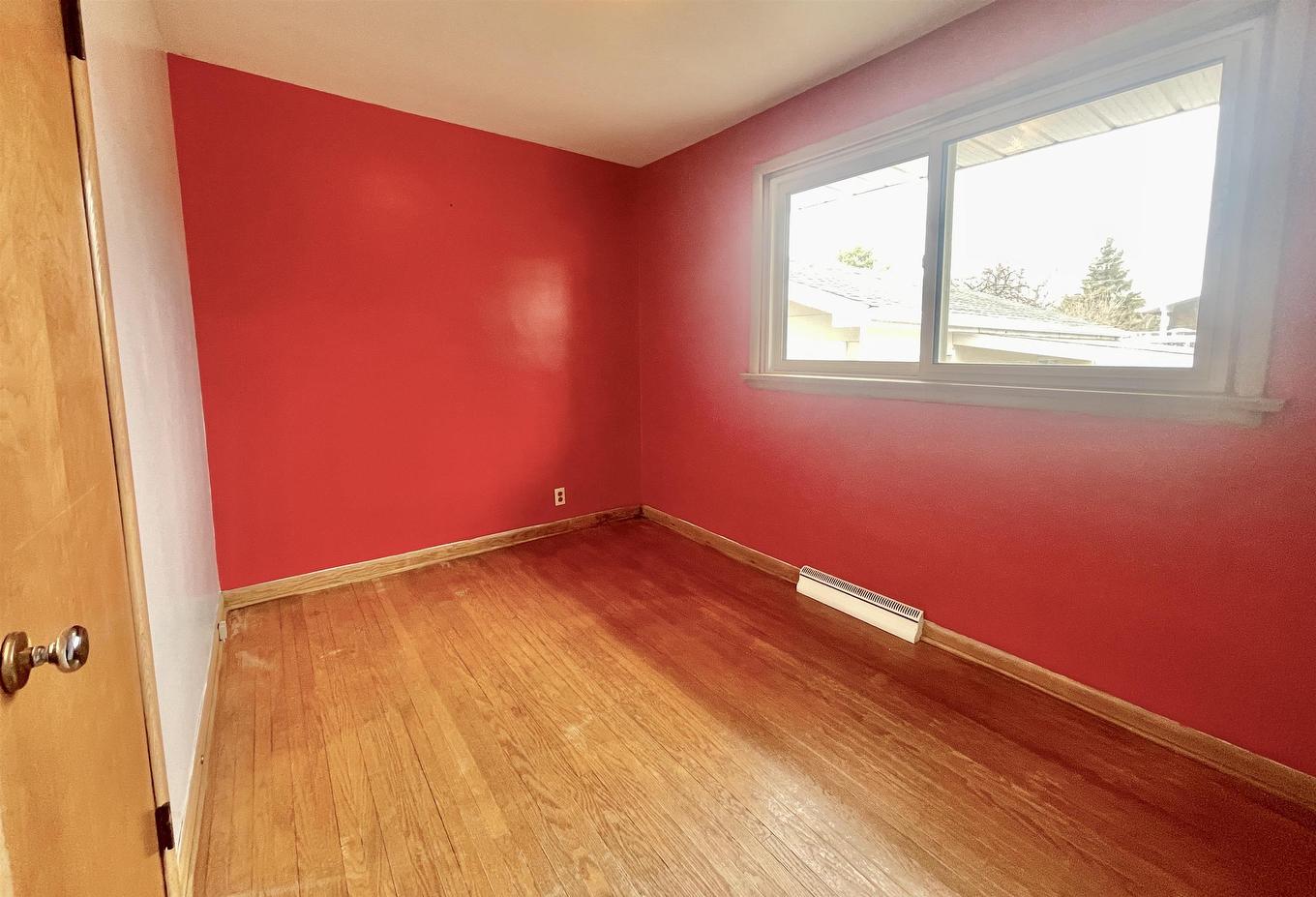 45 Dingwall Parkway, Dryden, ON - Indoor Photo Showing Other Room