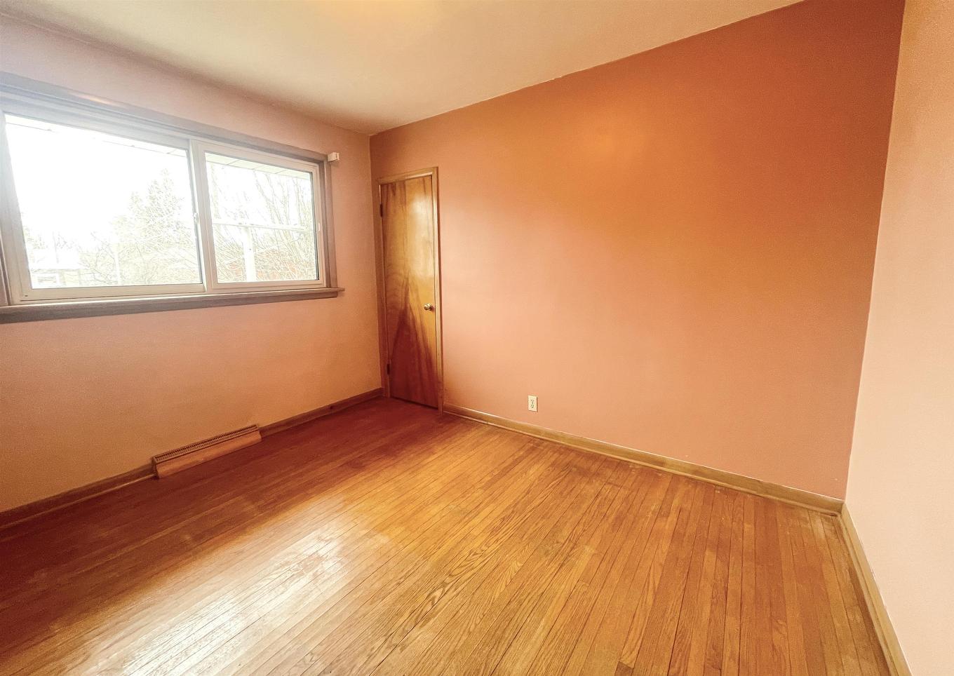 45 Dingwall Parkway, Dryden, ON - Indoor Photo Showing Other Room