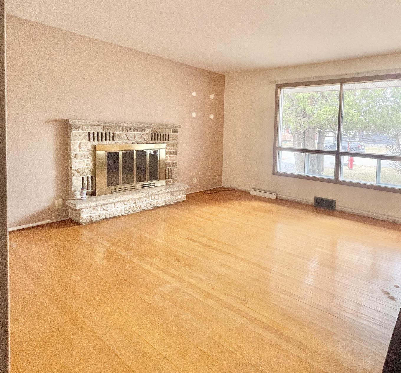 45 Dingwall Parkway, Dryden, ON - Indoor Photo Showing Other Room With Fireplace