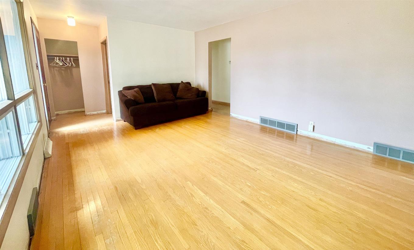 45 Dingwall Parkway, Dryden, ON - Indoor