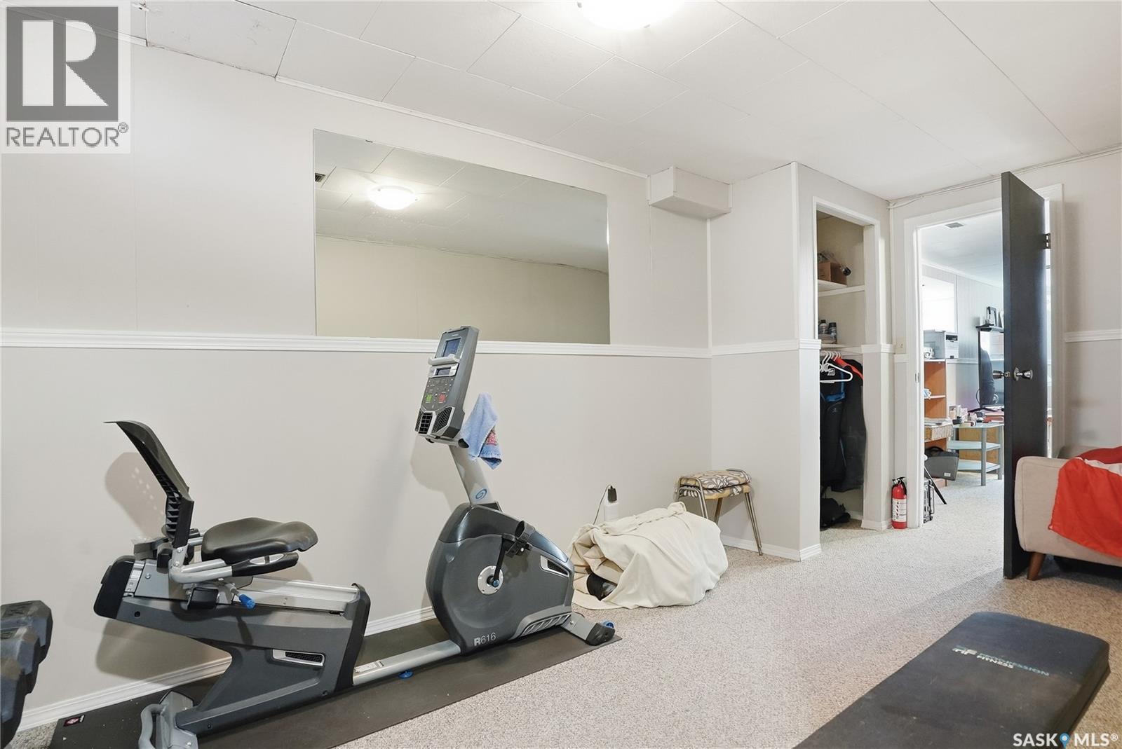 53 Rita Crescent, Saskatoon, SK - Indoor Photo Showing Gym Room