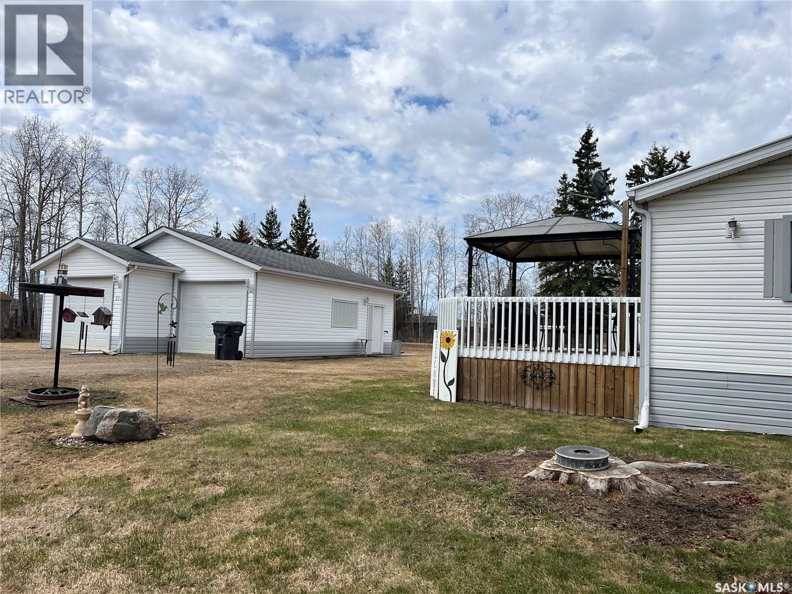 513 3Rd Street Nw, Goodsoil, SK