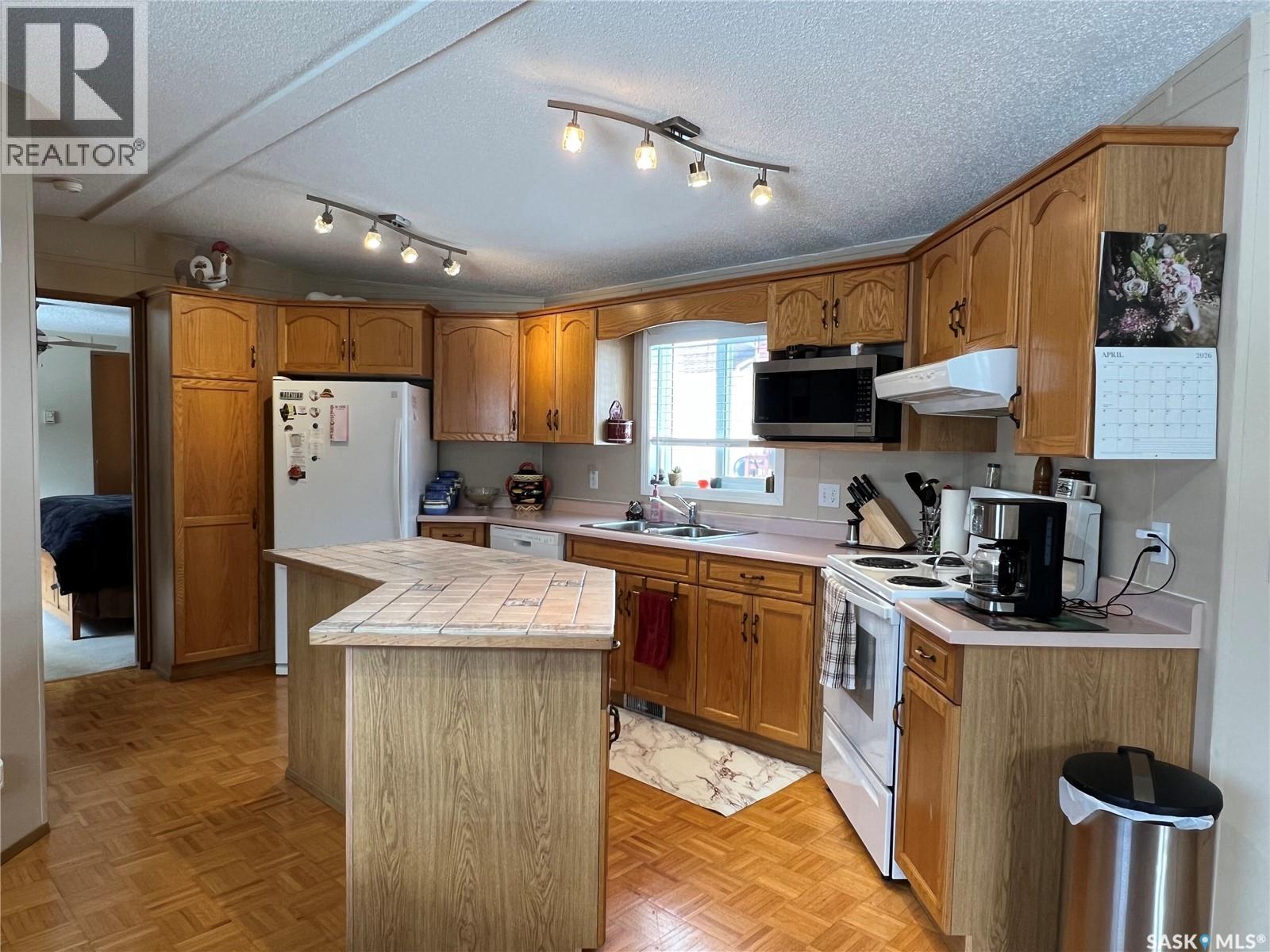 513 3Rd Street Nw, Goodsoil, SK