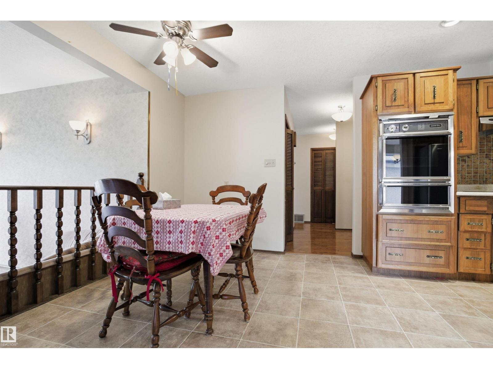 13222 116 St Nw, Edmonton, AB - Indoor