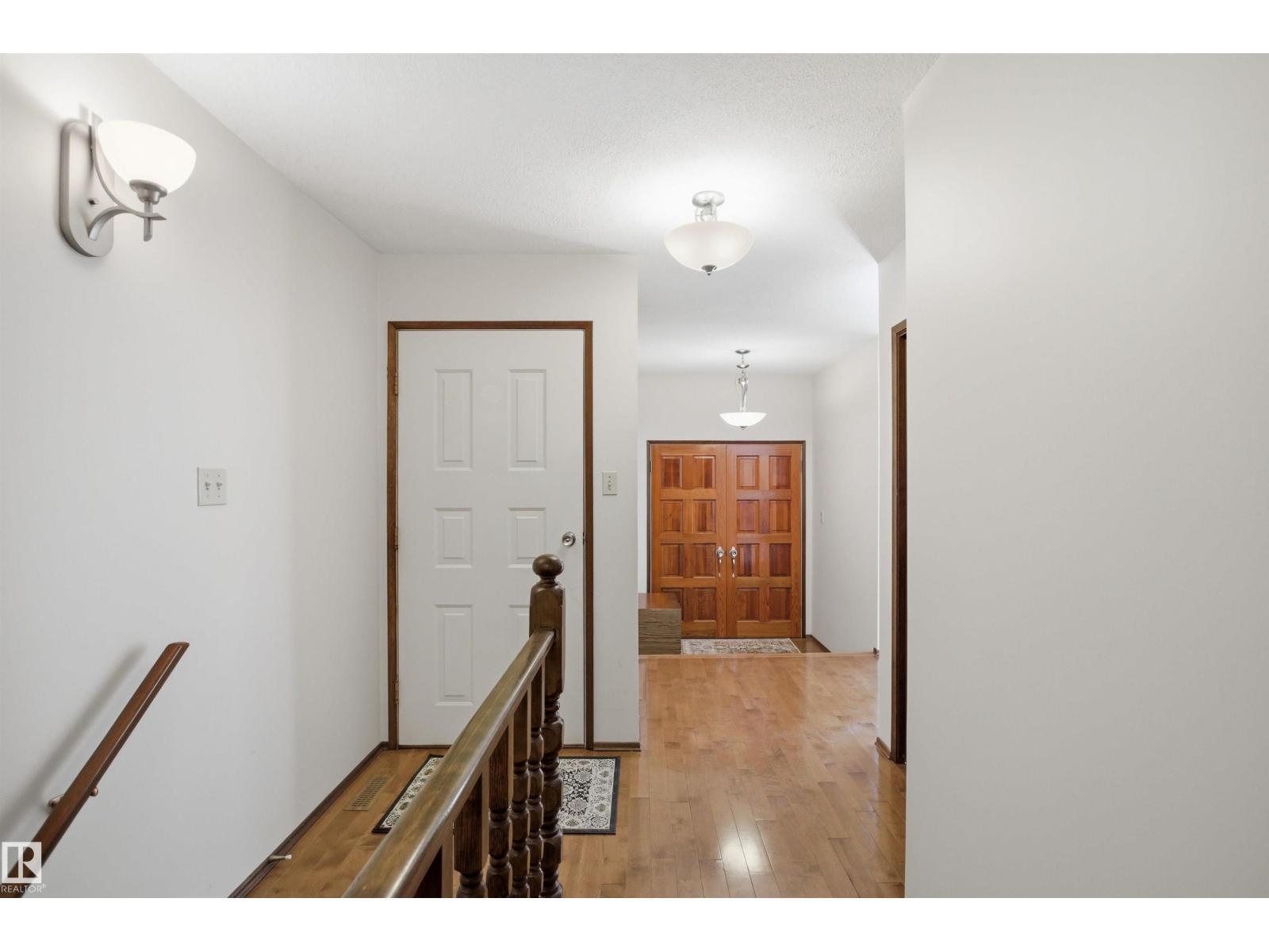 13222 116 St Nw, Edmonton, AB - Indoor Photo Showing Other Room