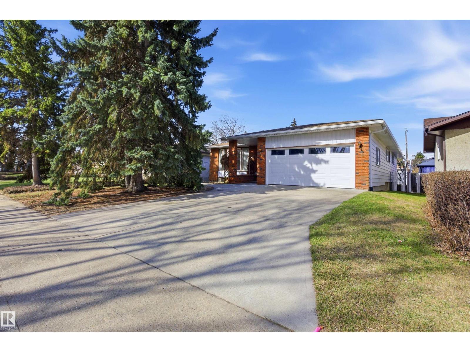 13222 116 St Nw, Edmonton, AB - Outdoor