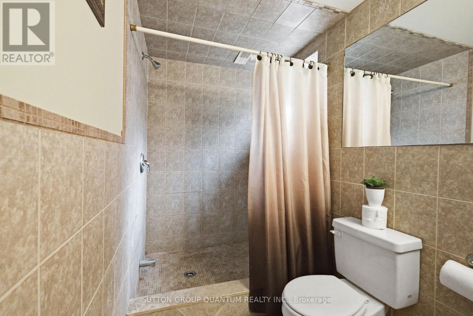 1257 Alexandra Avenue, Mississauga, ON - Indoor Photo Showing Bathroom