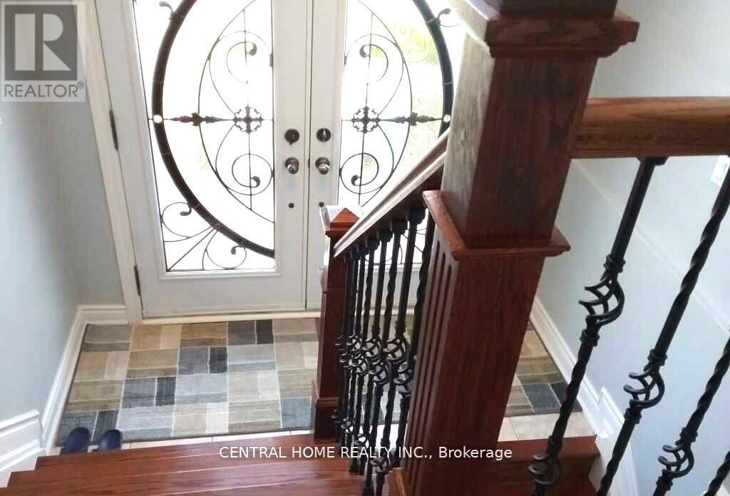 59 Blaney Crescent, Toronto, ON - Indoor Photo Showing Other Room