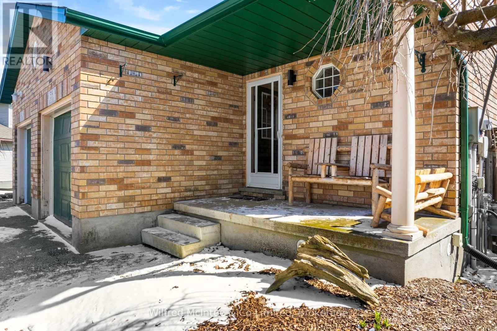 59 Dales Drive, Mapleton, ON - Outdoor With Exterior