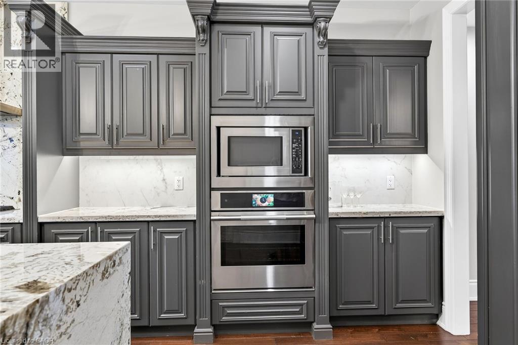 775 King Road, Burlington, ON - Indoor Photo Showing Kitchen