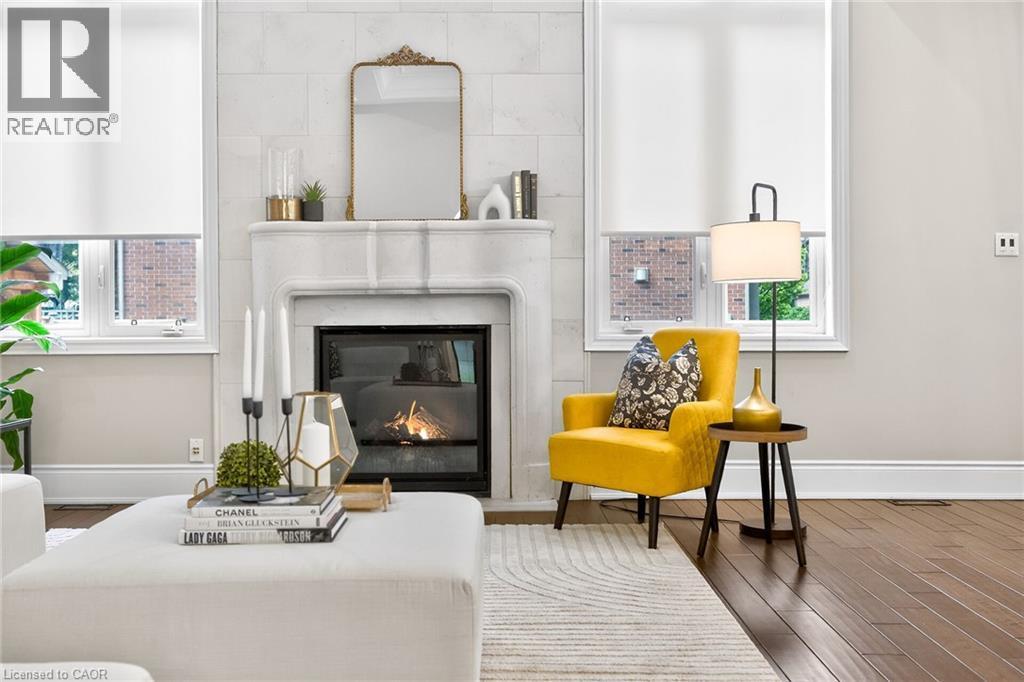 775 King Road, Burlington, ON - Indoor Photo Showing Living Room With Fireplace