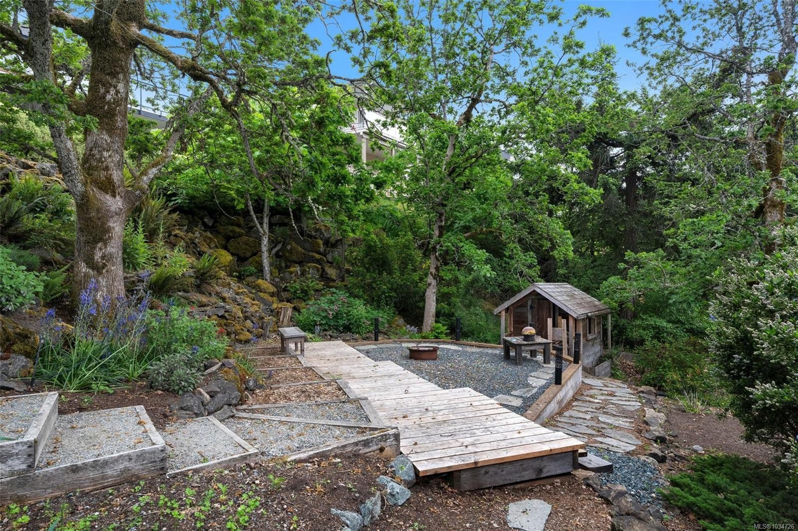 6250 Lower Chippewa Rd, Duncan, BC
