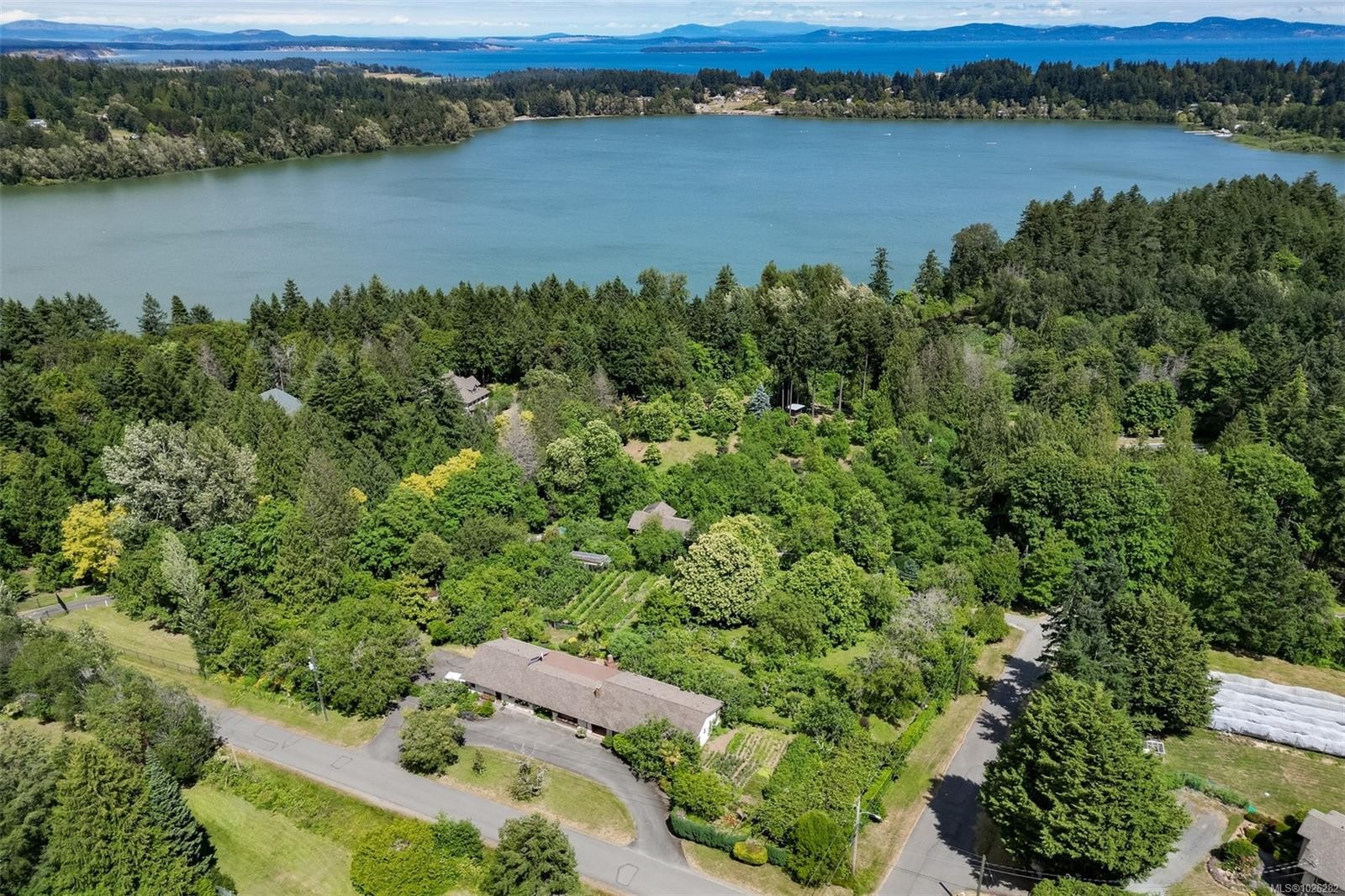 5489 Forest Hill Rd, Saanich, BC