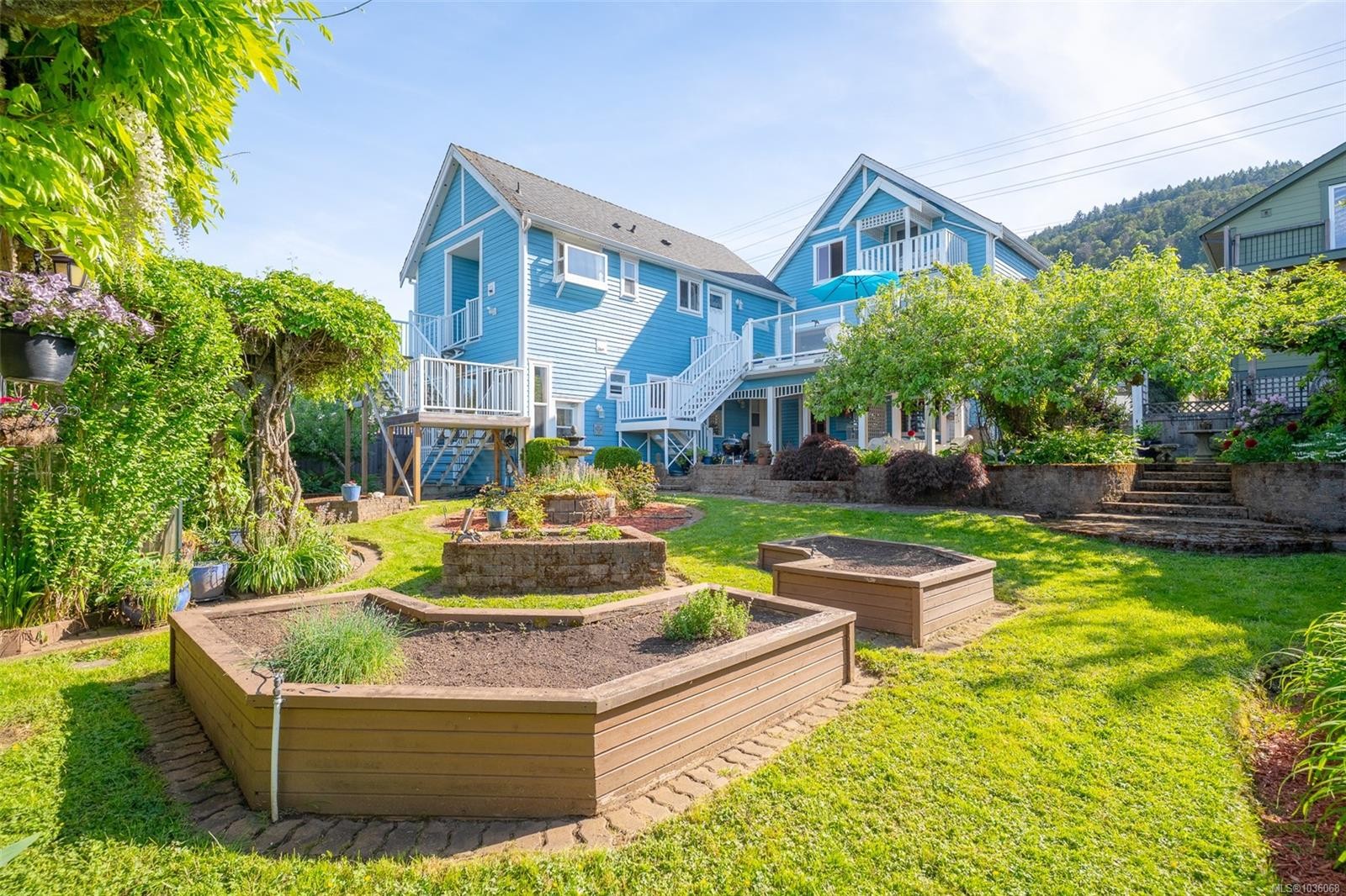 437 Davis Rd, Ladysmith, BC