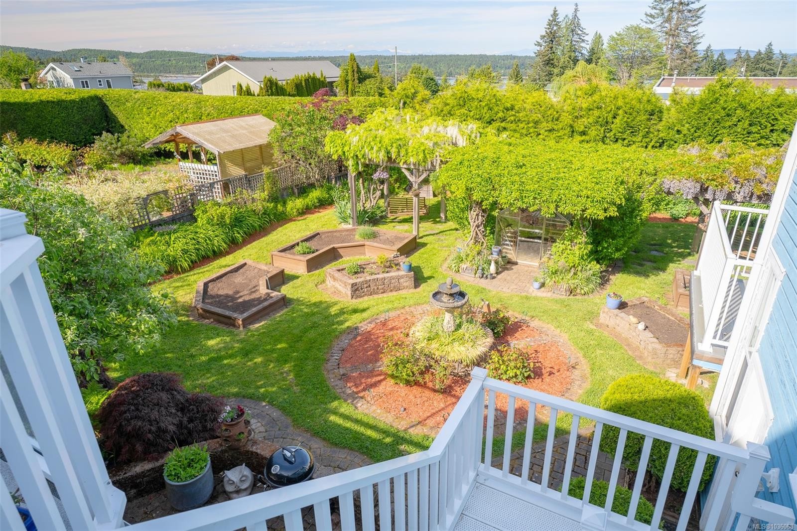 437 Davis Rd, Ladysmith, BC