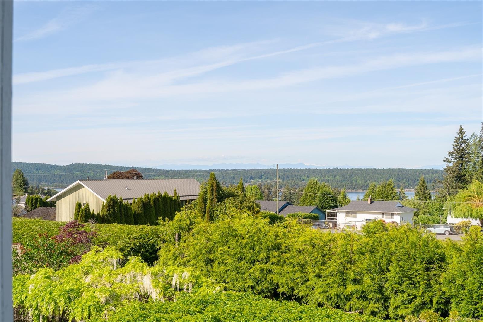 437 Davis Rd, Ladysmith, BC